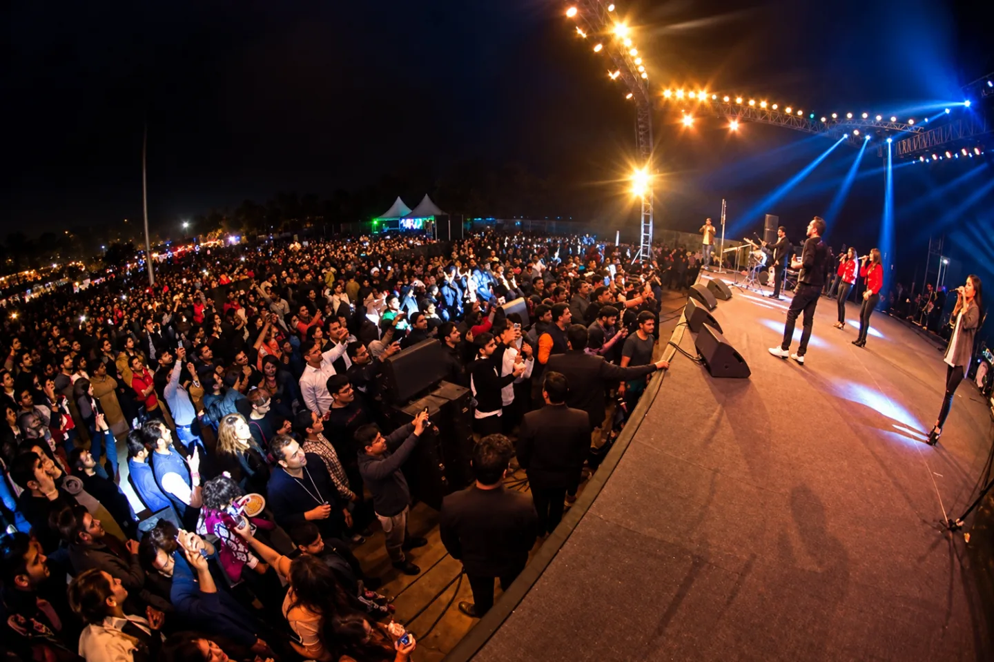 Acoustic duo & fusion band — New Year’s Eve artist booking enquiry